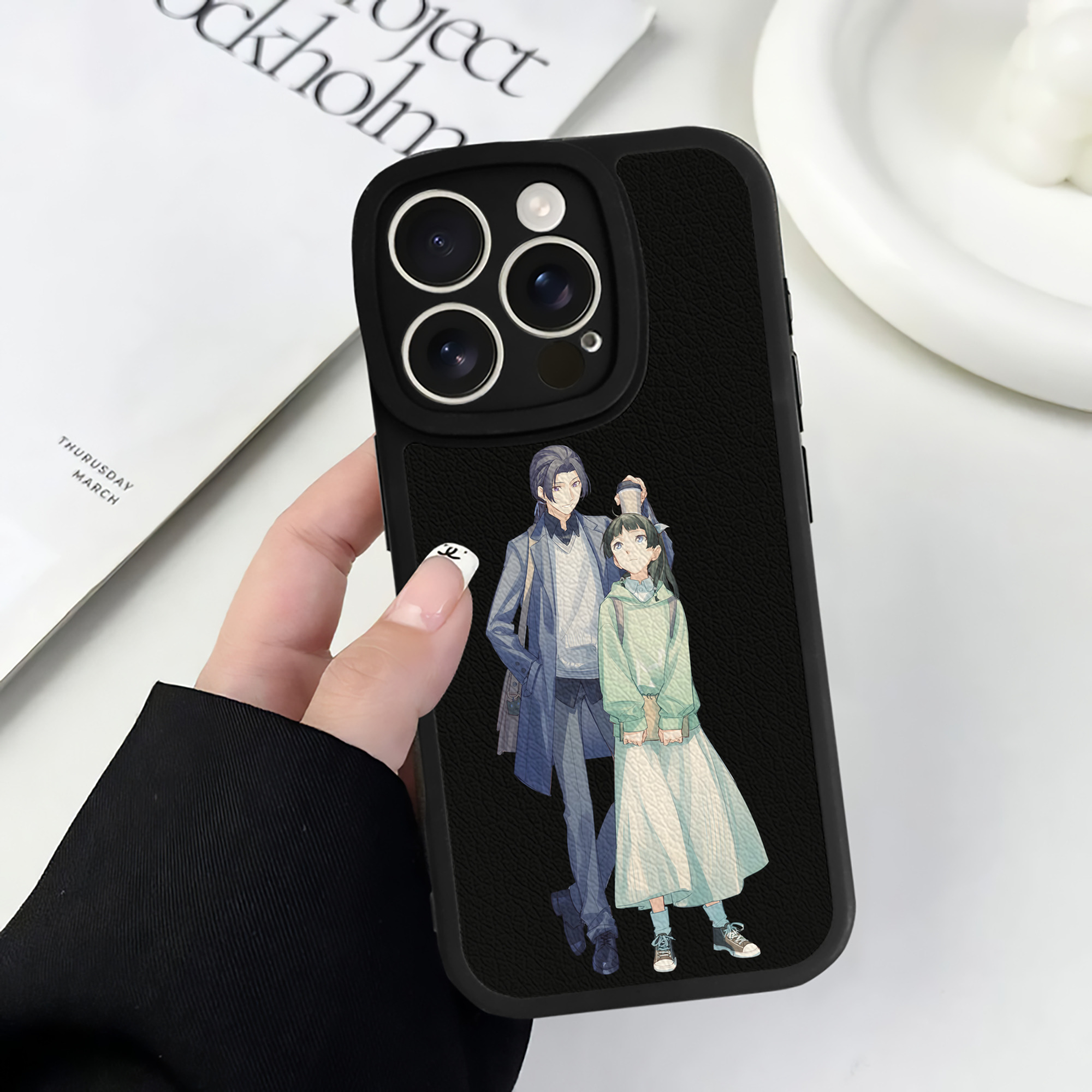（画像用） 薬屋のひとりごと The Apothecary Diaries 【iPhone 16シリーズ対応】シリコンスマホケース（レザー調） 材質：シリコン